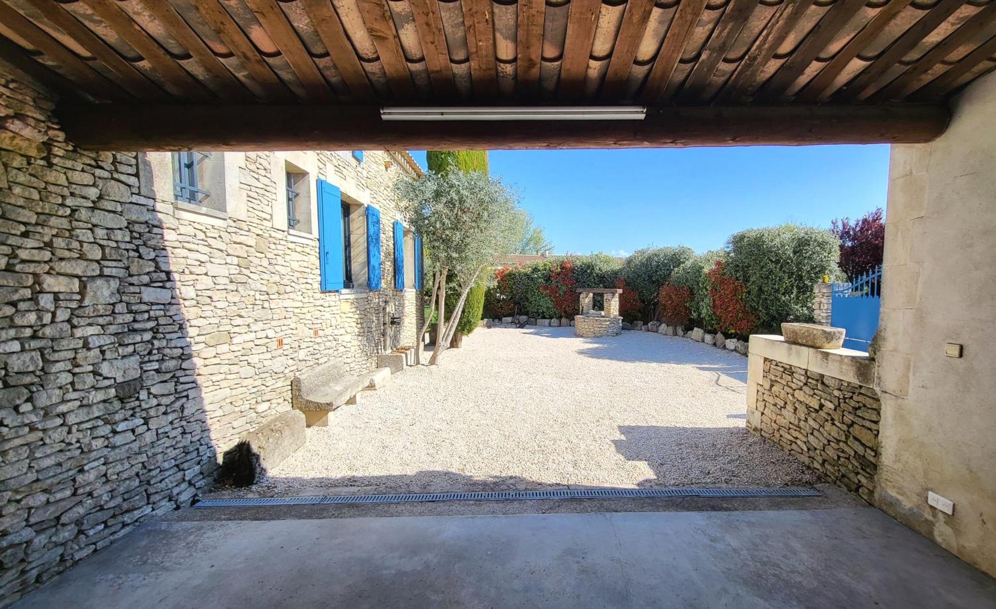 "La Massette Du Cheval Blanc" Villa De Caractere En Pierre L'Isle-sur-la-Sorgue Kültér fotó